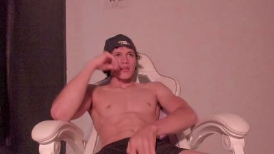 laureent__ live cam on Cam4