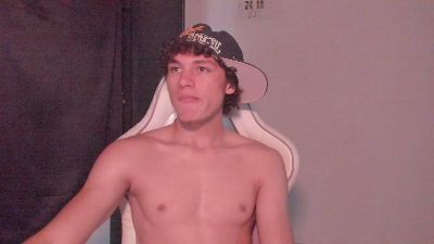 laureent__ live cam on Cam4