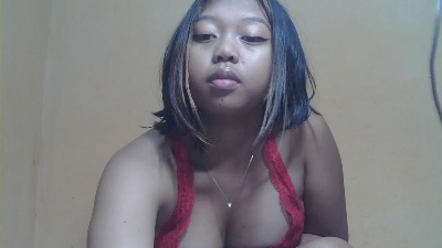 laurencia9794 live cam on Cam4