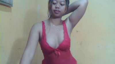 laurencia9794 live cam on Cam4