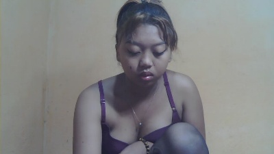 laurencia9794 live cam on Cam4