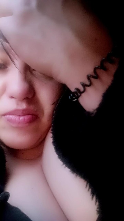 laurita81 live cam on Cam4