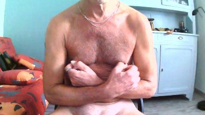 lavaux562 live cam on Cam4