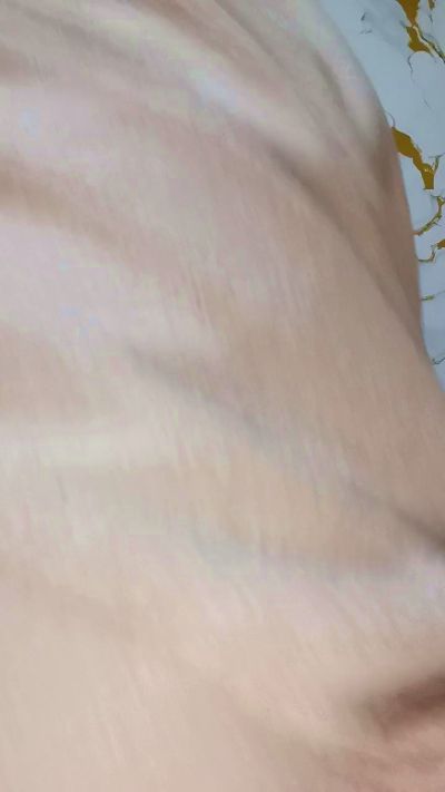 lea_ah live cam on Cam4
