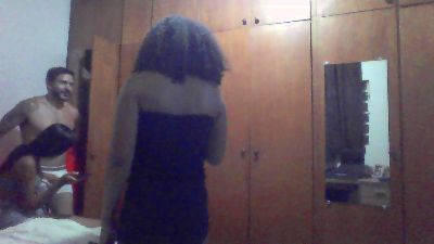 leaozinho_bsb live cam on Cam4