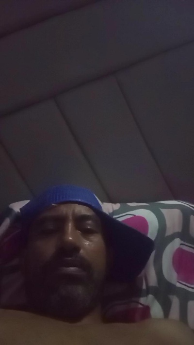 leefalcon981 live cam on Cam4