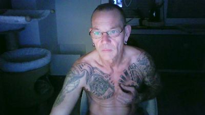 lefty99 live cam on Cam4