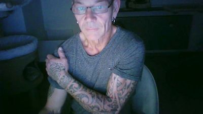 lefty99 live cam on Cam4