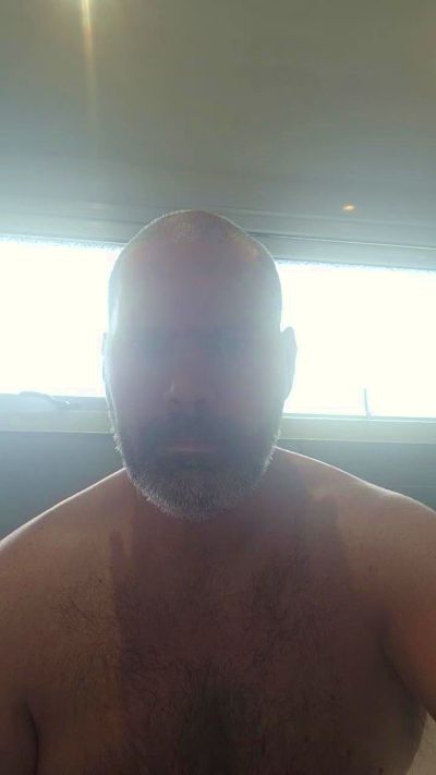 leighton88 live cam on Cam4