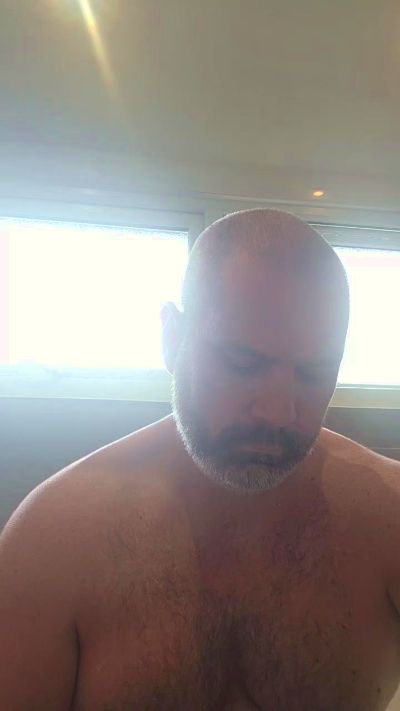 leighton88 live cam on Cam4