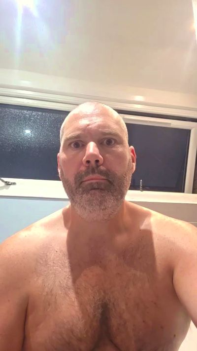 leighton88 live cam on Cam4