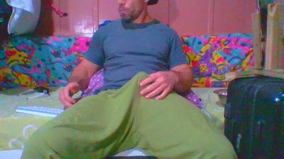 lemao77 live cam on Cam4