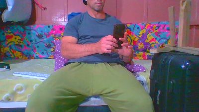 lemao77 live cam on Cam4