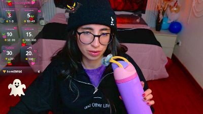 lena_roses live cam on Cam4