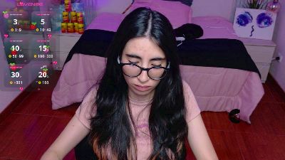 lena_roses live cam on Cam4