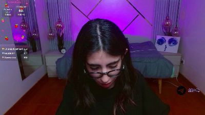 lena_roses live cam on Cam4