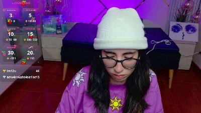 lena_roses live cam on Cam4