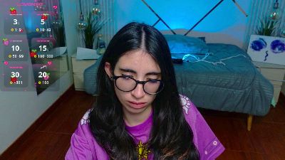 lena_roses live cam on Cam4