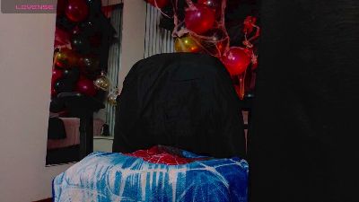 lena_roses live cam on Cam4