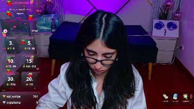 lena_roses live cam on Cam4