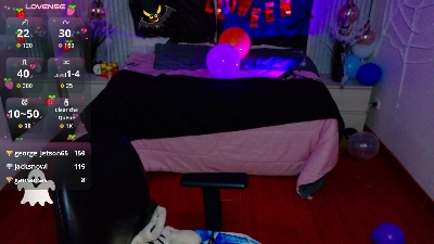 lena_roses live cam on Cam4
