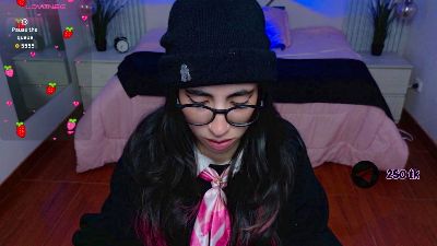 lena_roses live cam on Cam4