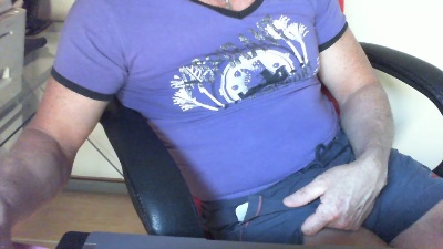 leo37nrw2 live cam on Cam4