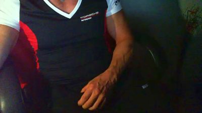 leo37nrw2 live cam on Cam4