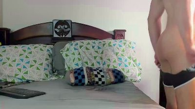 leo_jones389 live cam on Cam4