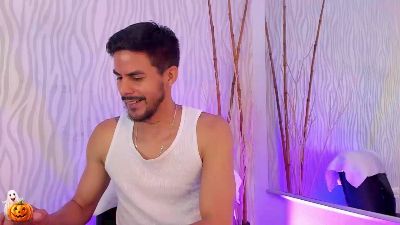 leo_vesper1 live cam on Cam4