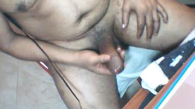 leoardiente2 live cam on Cam4