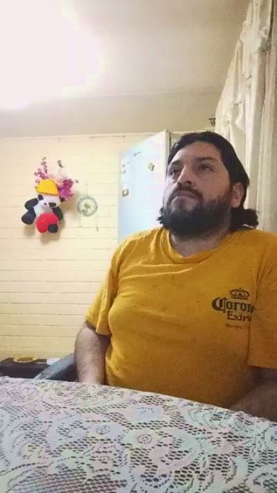 leomarquez1994 live cam on Cam4