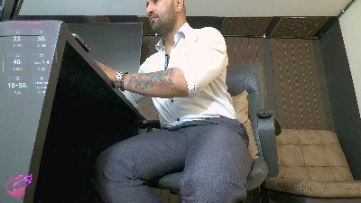 leon_1717 live cam on Cam4