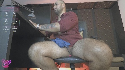 leon_1717 live cam on Cam4
