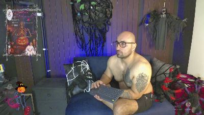 leon_1717 live cam on Cam4