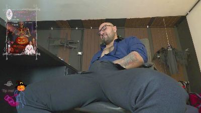 leon_1717 live cam on Cam4