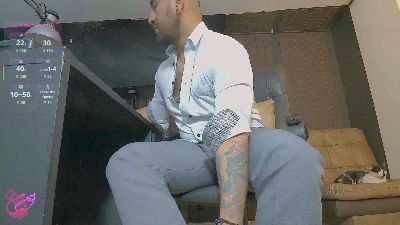 leon_1717 live cam on Cam4