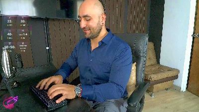 leon_1717 live cam on Cam4