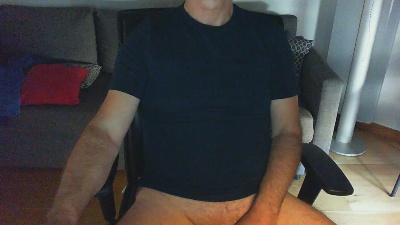 leonard67 live cam on Cam4
