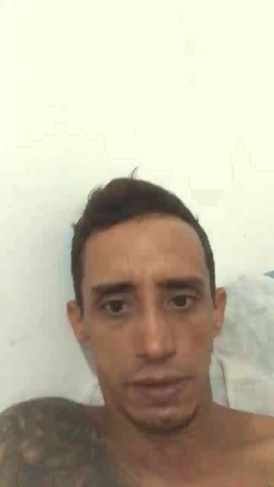 leonardobrasil3 live cam on Cam4