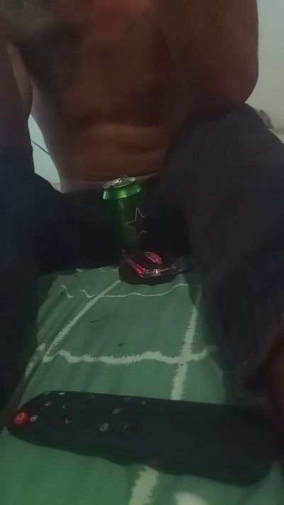 leonardobrasil3 live cam on Cam4