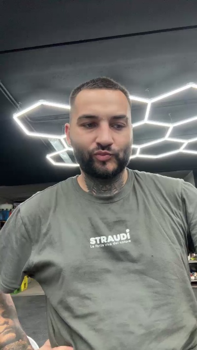 leone338 live cam on Cam4
