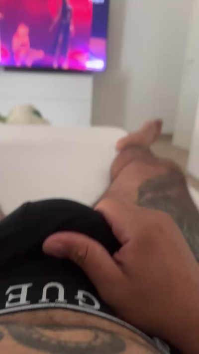 leone338 live cam on Cam4