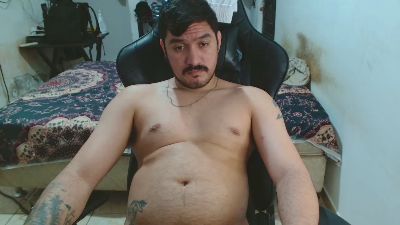 leonino231 live cam on Cam4