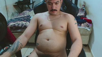 leonino231 live cam on Cam4