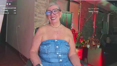leonnela live cam on Cam4