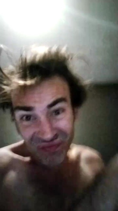 lepluscoquin02 live cam on Cam4