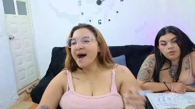 lesb_crazy_fun live cam on Cam4