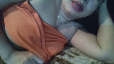lesli4 live cam on Cam4