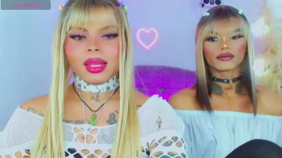 leslychaneldoll live cam on Cam4